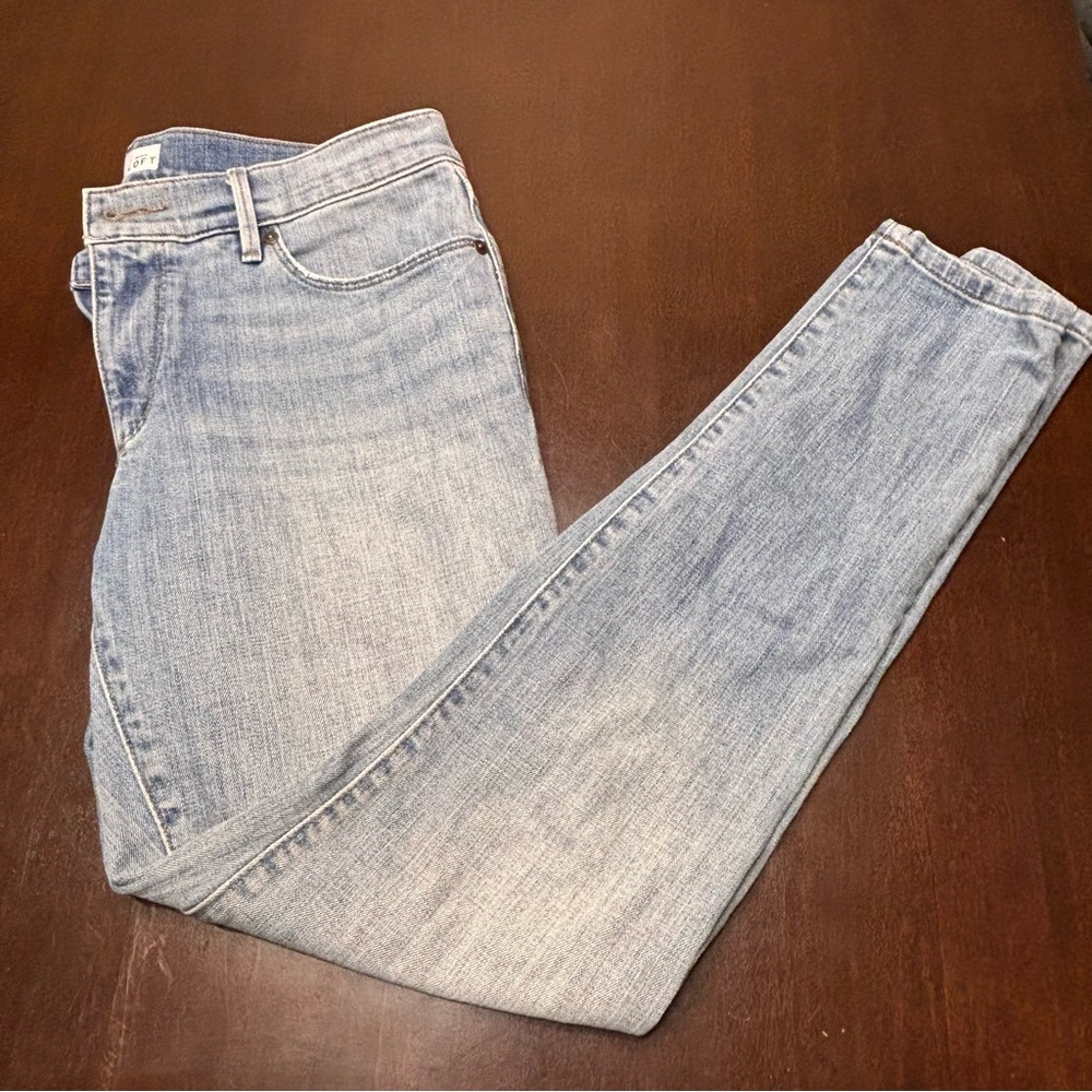 Loft relaxed skinny size 28/6
